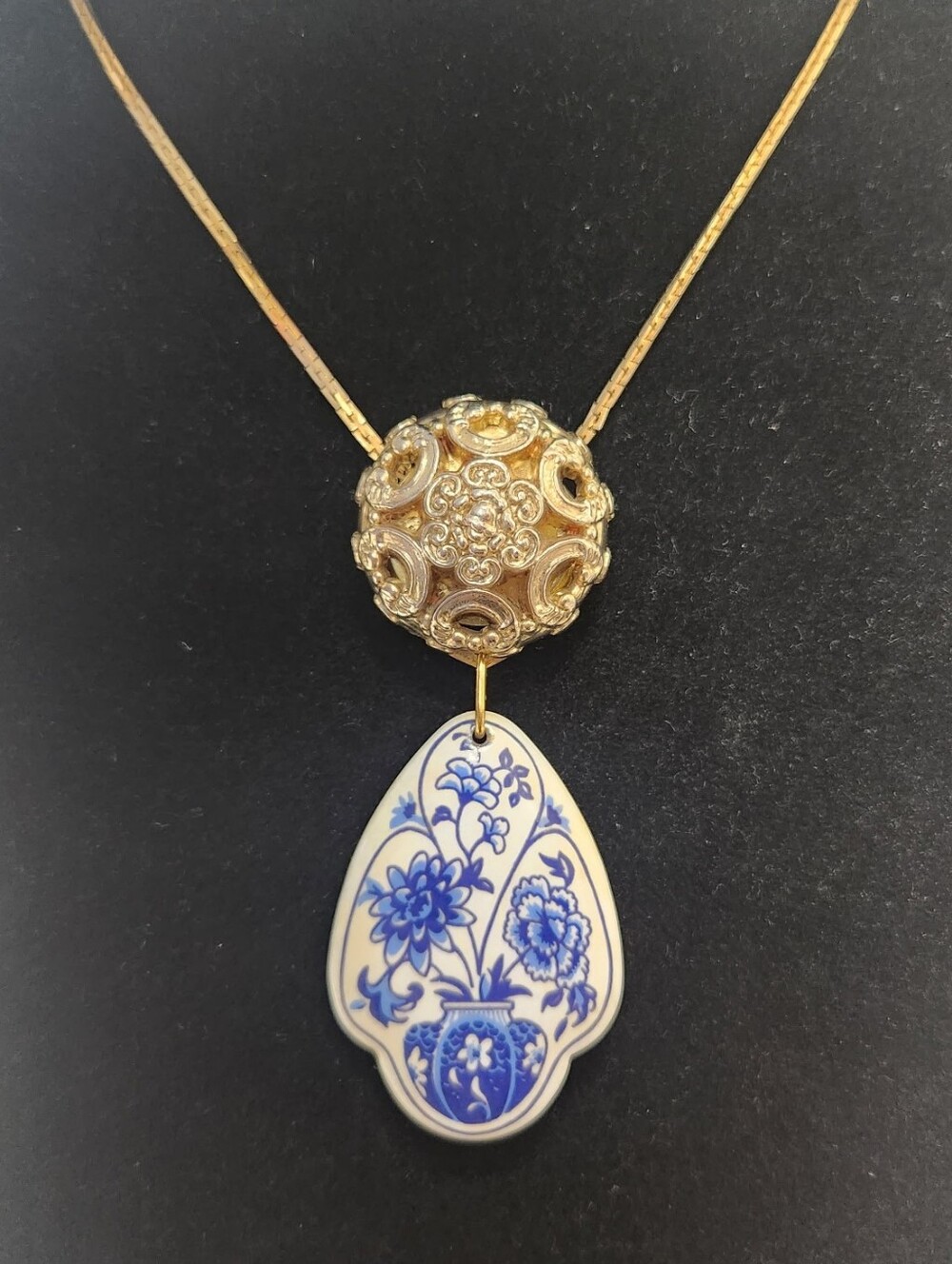 Vintage - Blue & White Ceramic Pendant, Goldtone Victorian Revival - Necklace